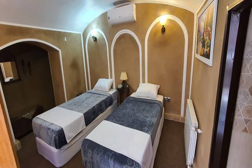 هتل گیتی یزد - اتاق دو تخته مروارید