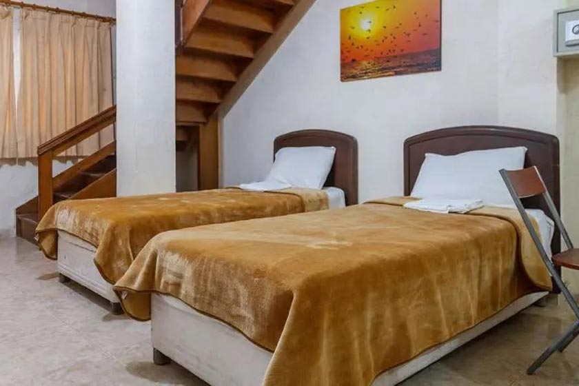 هتل ساحل طلایی قشم - سوئیت دوبلکس هشت تخته