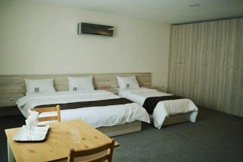 هتل ریحان قشم - اتاق سه تخته