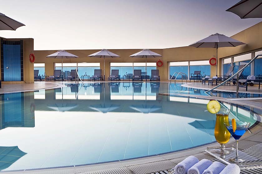 Four Points by Sheraton Bur Dubai Hotel - Pool