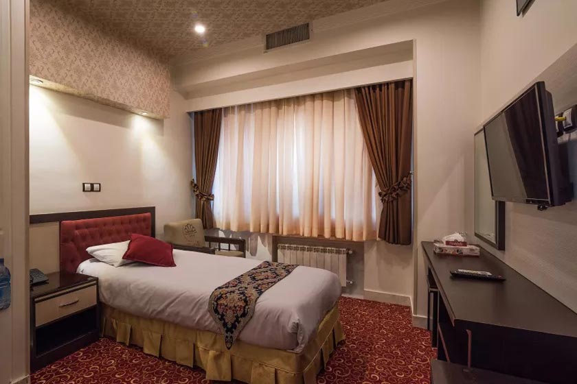 هتل مروارید تهران - اتاق یک تخته a