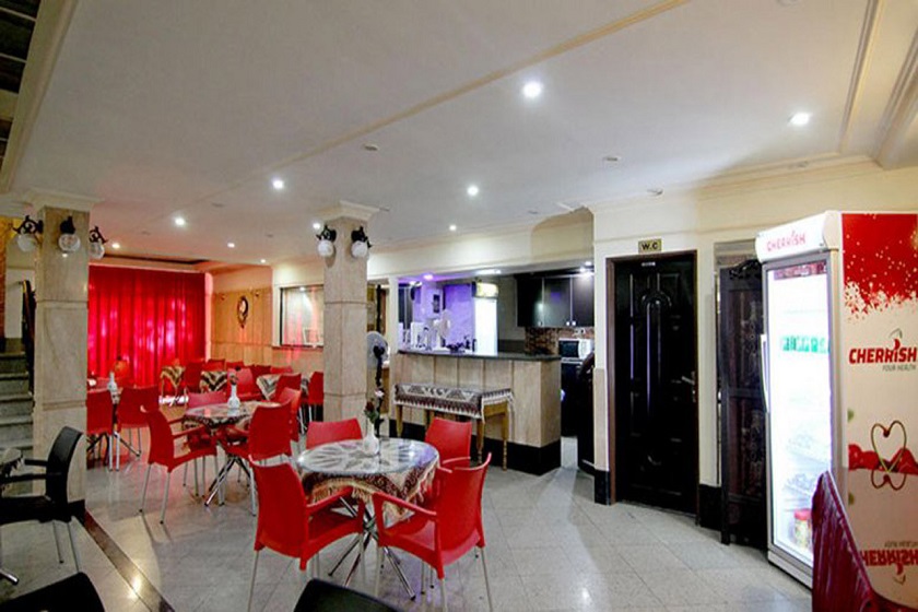 هتل آپارتمان رازی تهران - کافه