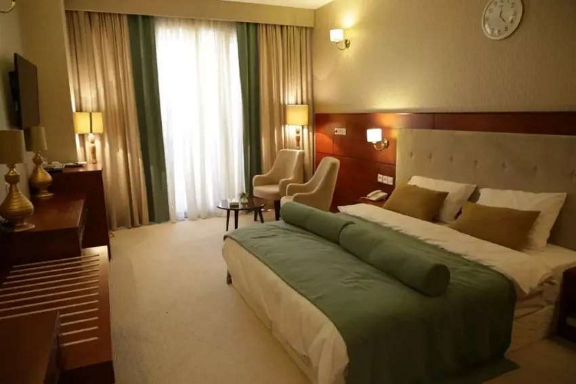 هتل امیران نیشابور - اتاق دو تخته دبل استاندارد