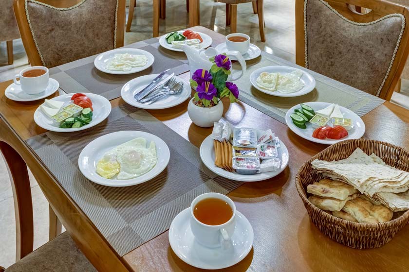 هتل دیانا پلاس قشم - صبحانه