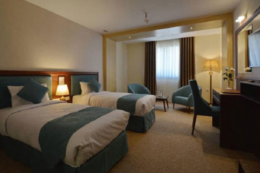 هتل شیرازیس شیراز - اتاق دو تخته تویین