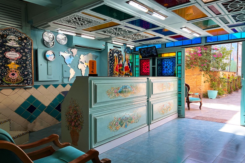 هتل سنتی نیایش شیراز - پذیرش