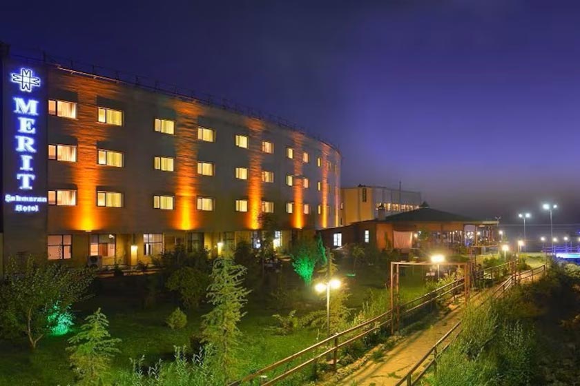 Sahmaran Resort Hotel Van - Facade