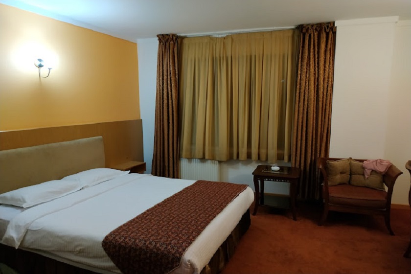 هتل رویال شیراز - اتاق دو تخته دبل