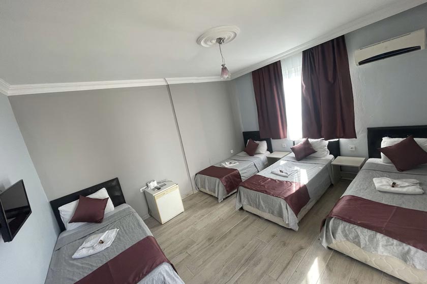 Ersoy Aga Otel Antalya - Quadruple Room