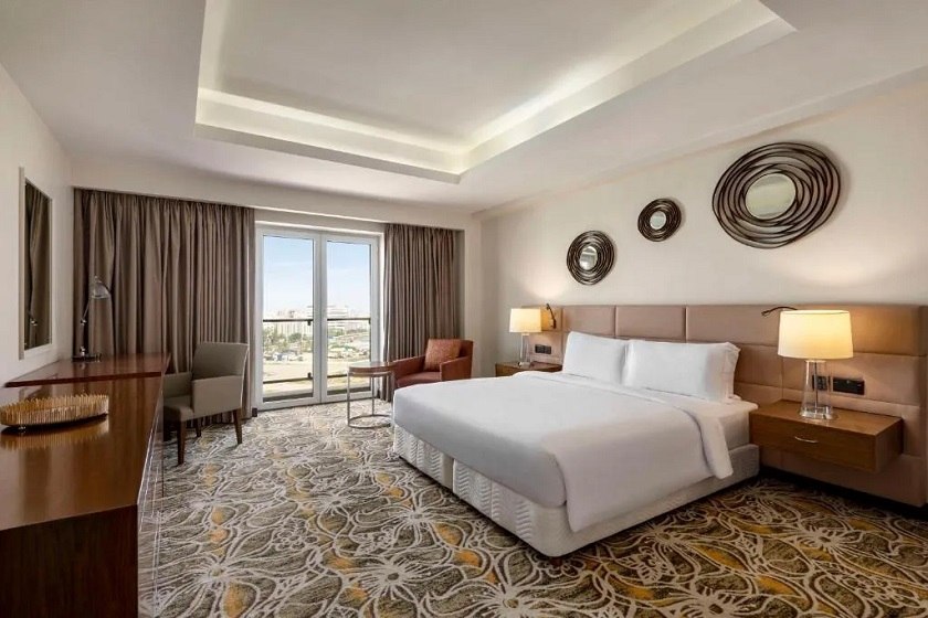 Radisson Hotel Muscat Panorama - Muscat - Royal Suite with Lounge Access