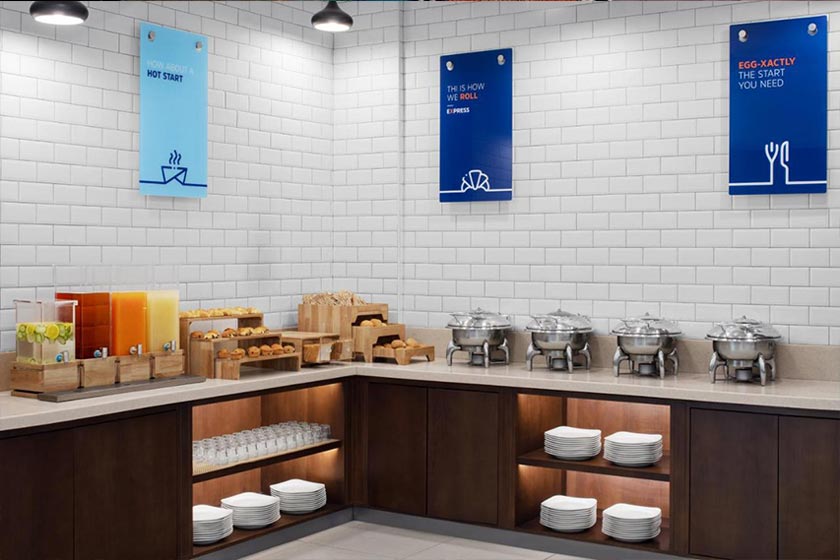 Holiday Inn Express Dubai Safa Park, an IHG Hotel - breakfast