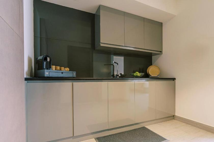 Khalidia Palace Hotel Dubai - Family Suite with Kitchenette