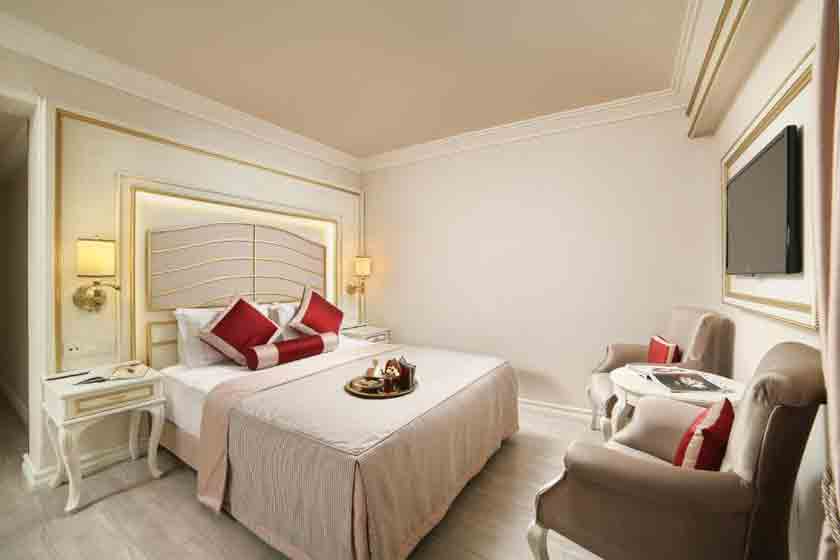 Halifaks Hotel Istanbul - Deluxe Double or Twin Room with Balcony