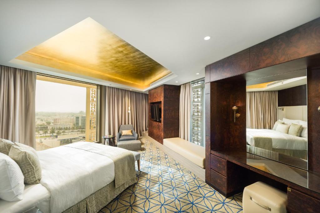 Grand Millennium Muscat Oman - Royal Suite with Executive Lounge Access