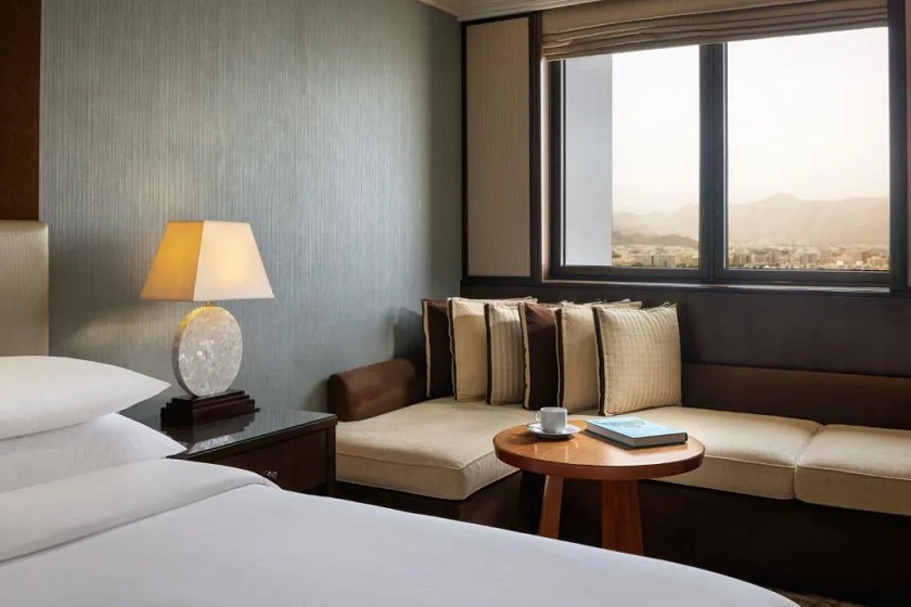 Sheraton Oman Hotel - Muscat - Deluxe Room, Guest room, 1 King