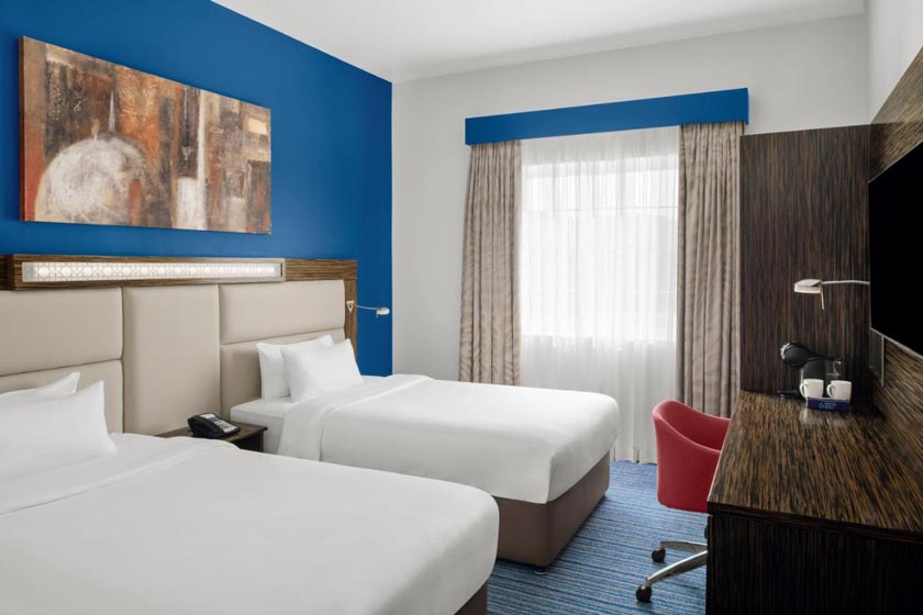 Holiday Inn Express Dubai Safa Park, an IHG Hotel - Standard Twin Room with View