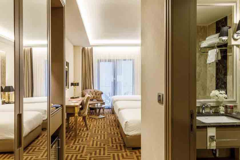 Ramada by Wyndham Istanbul Golden Horn - Triple Room