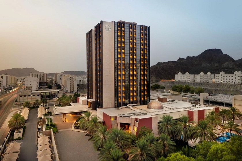 Sheraton Oman Hotel - Muscat - facade