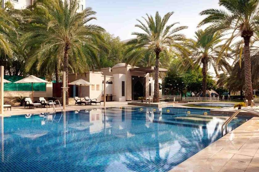 Sheraton Oman Hotel - Muscat - pool