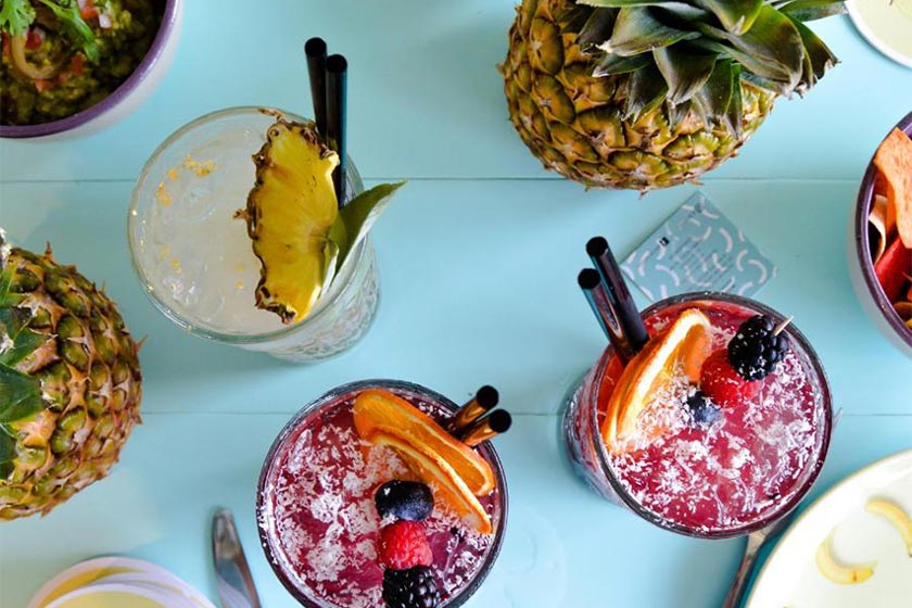 Holiday Inn Express Dubai Safa Park, an IHG Hotel - food and drink