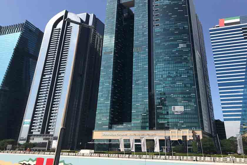 Sheraton Grand Hotel Dubai - facade