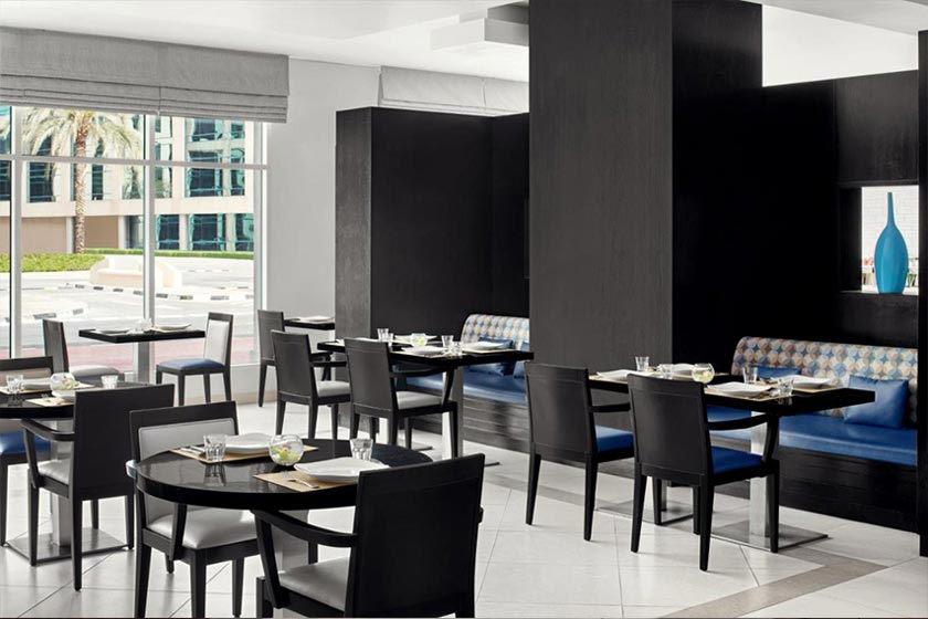 Holiday Inn Express Dubai Safa Park, an IHG Hotel - restaurant