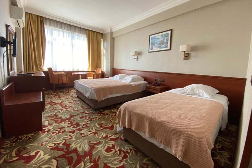 Hotel Monopol Istanbul - Triple Room