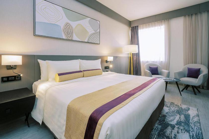 Khalidia Palace Hotel Dubai - Deluxe King Room with Balcony