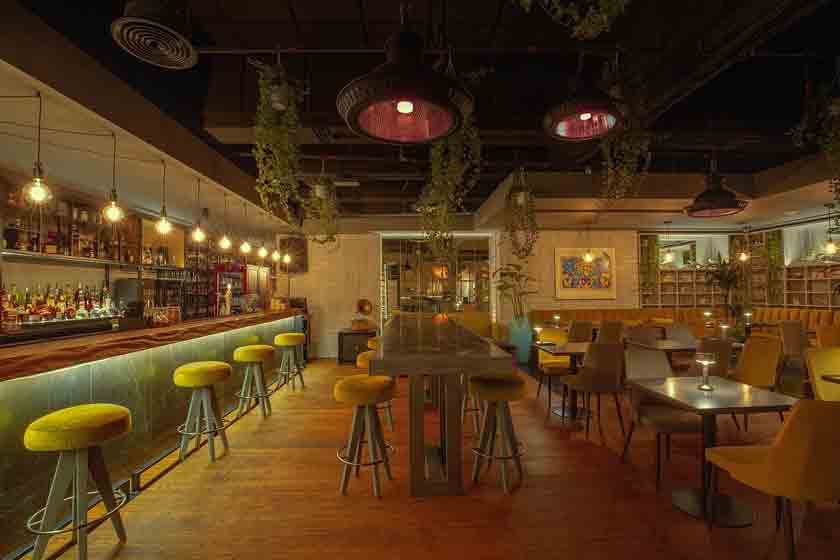 Sheraton Grand Hotel Dubai - cafe