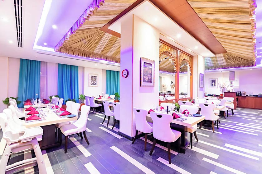 Platinum Hotel Muscat - restaurant