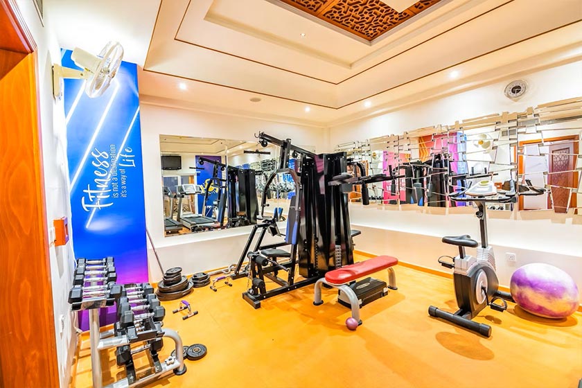 Platinum Hotel Muscat - fitness center