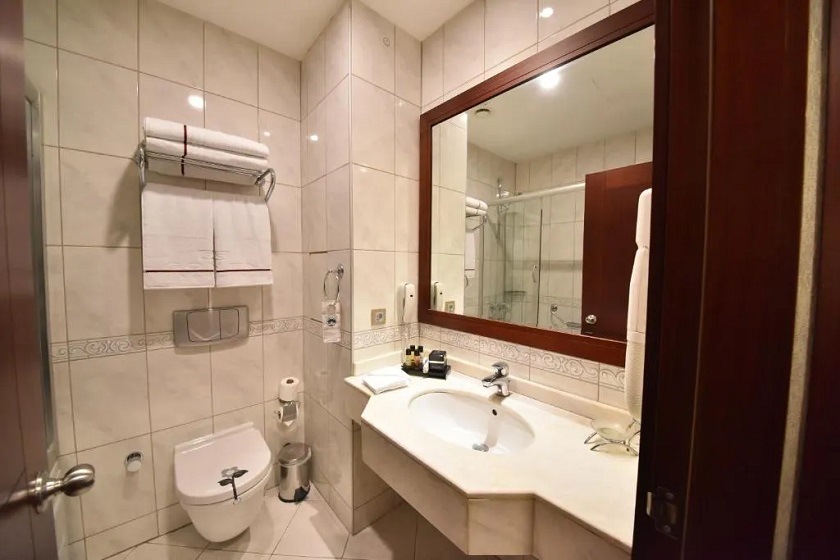 Taksim Gonen Hotel Istanbul - Deluxe Double Room with Extra Bed