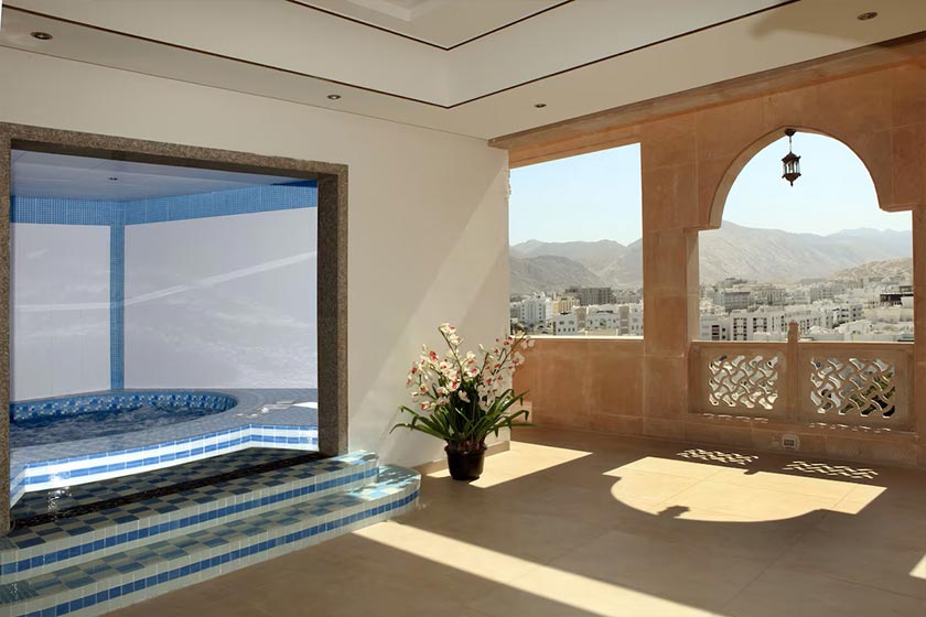 Platinum Hotel Muscat - pool