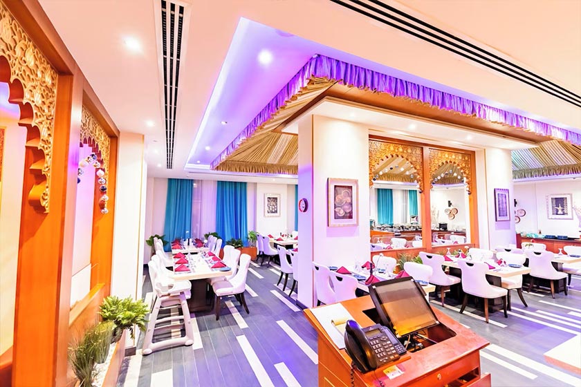 Platinum Hotel Muscat - restaurant