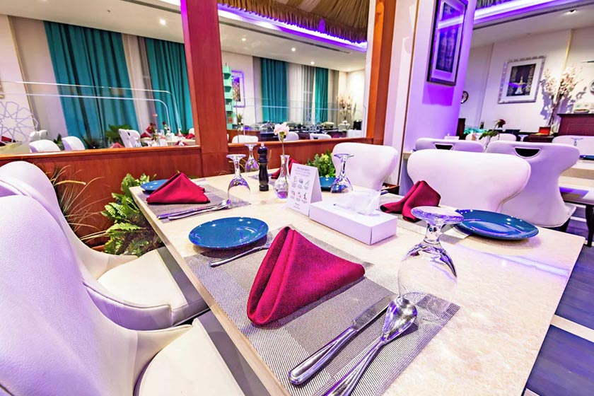 Platinum Hotel Muscat - restaurant