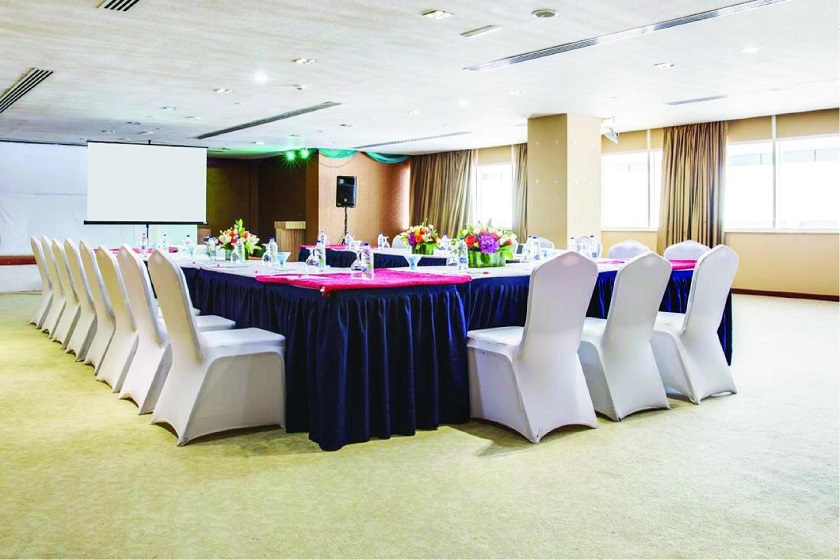 Pearl Executive Hotel Apartments Dubai- conference room