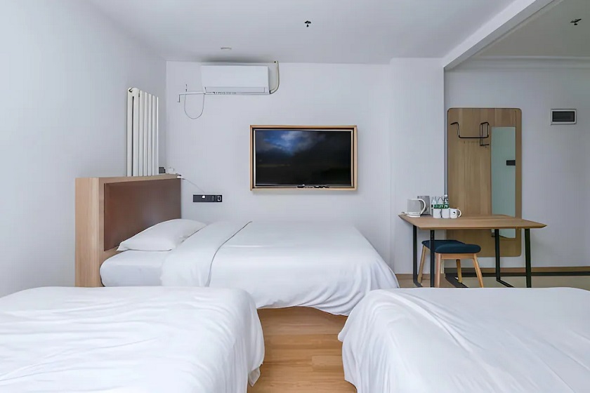 GreenTree Inn Beijing Chaoyang Shilihe Subway Station Express Hotel Beijing - Triple Room