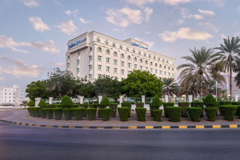 Radisson Blu Hotel Muscat - facade