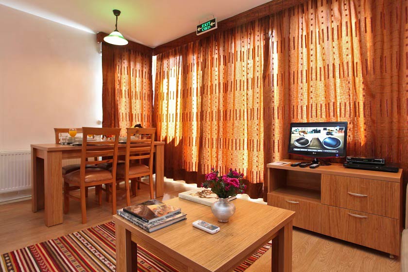 Three Apples Suites Taksim Istanbul - Deluxe Five-Person Room