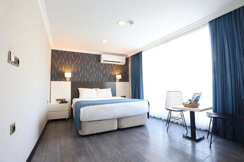 Riva Hotel Alsancak Izmir - Deluxe Double Room with Balcony