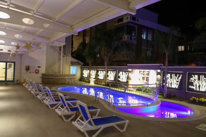 Sealife Lounge antalya - pool