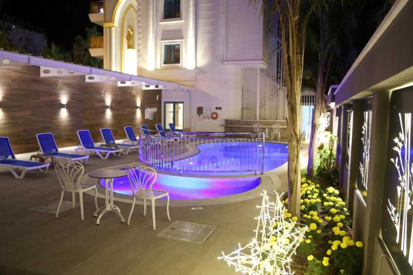 Sealife Lounge antalya - pool