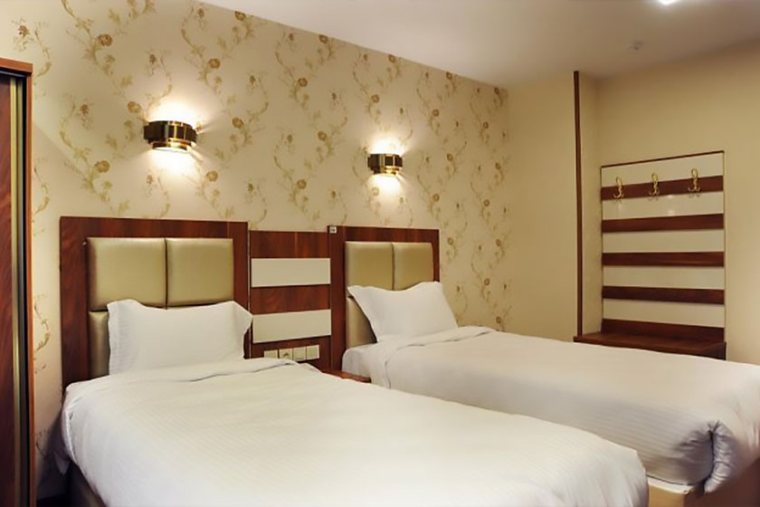 هتل آماتیس تهران - اتاق دو تخته توئین