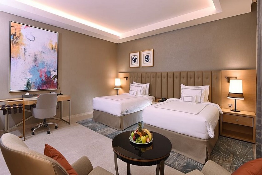 Grand Cosmopolitan Hotel - Superior Room