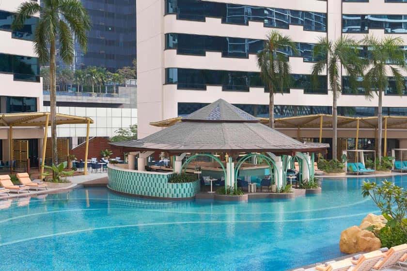 Renaissance Kuala Lumpur Hotel & Convention Centre - Pool