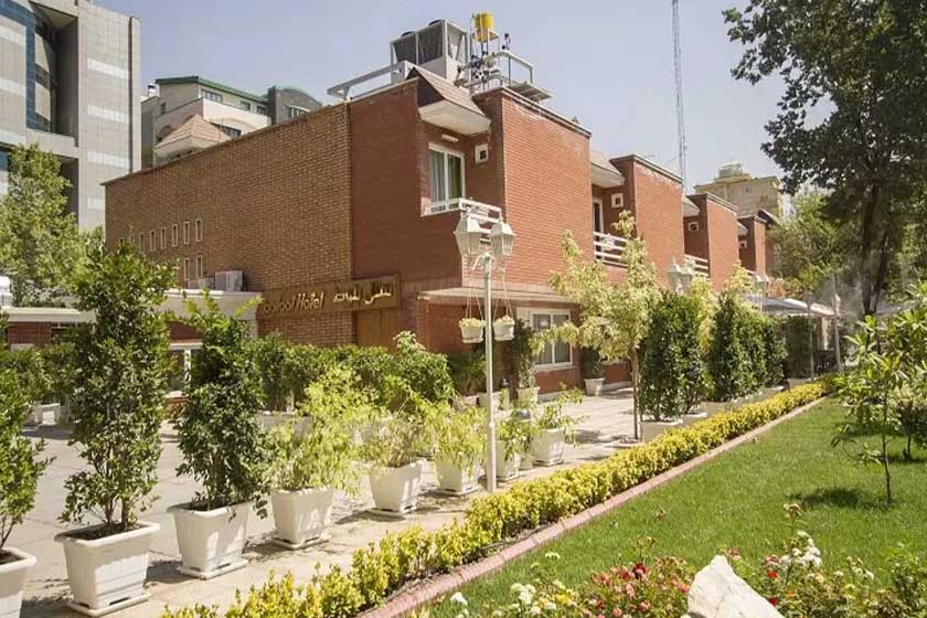 هتل بلوط تهران - نما