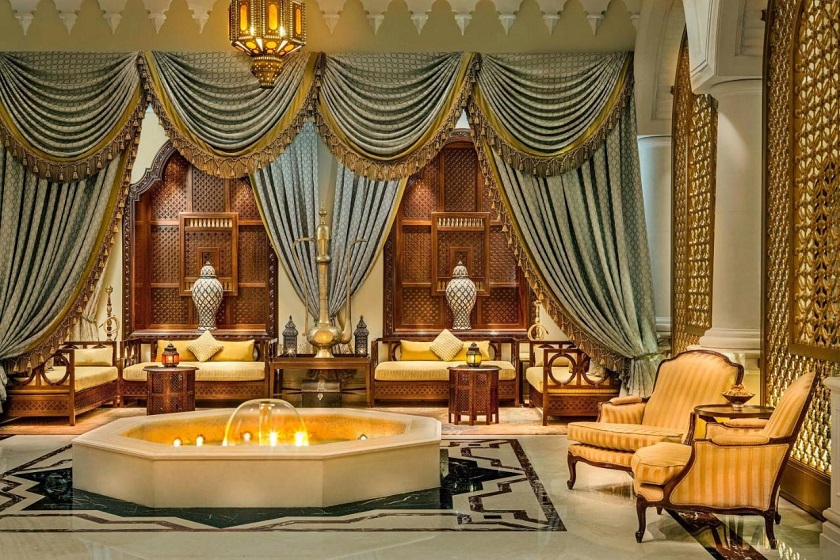 The Ritz Carlton Dubai - Facade