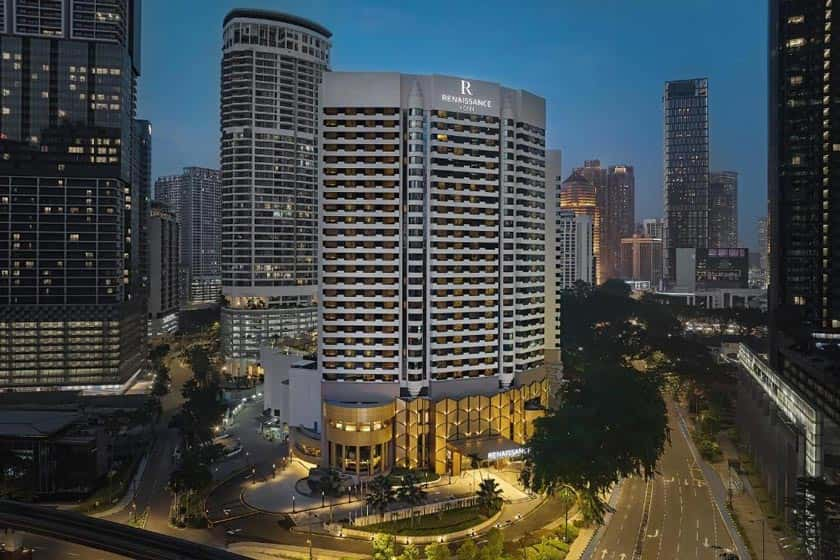 Renaissance Kuala Lumpur Hotel & Convention Centre - Facade