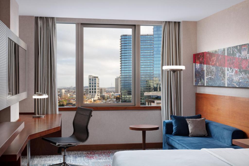 Delta Hotels by Marriott Istanbul Levent - Deluxe King Room