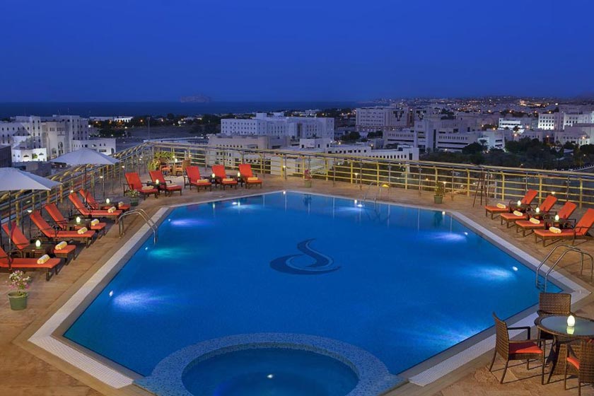 City Seasons Hotel & Suites Muscat - Pool